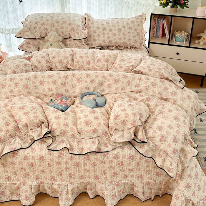 91家纺网 家纺一手货源 找家纺 牵依 2026春夏新款A类云感花边款双层纱床盖四件套 玫瑰花园