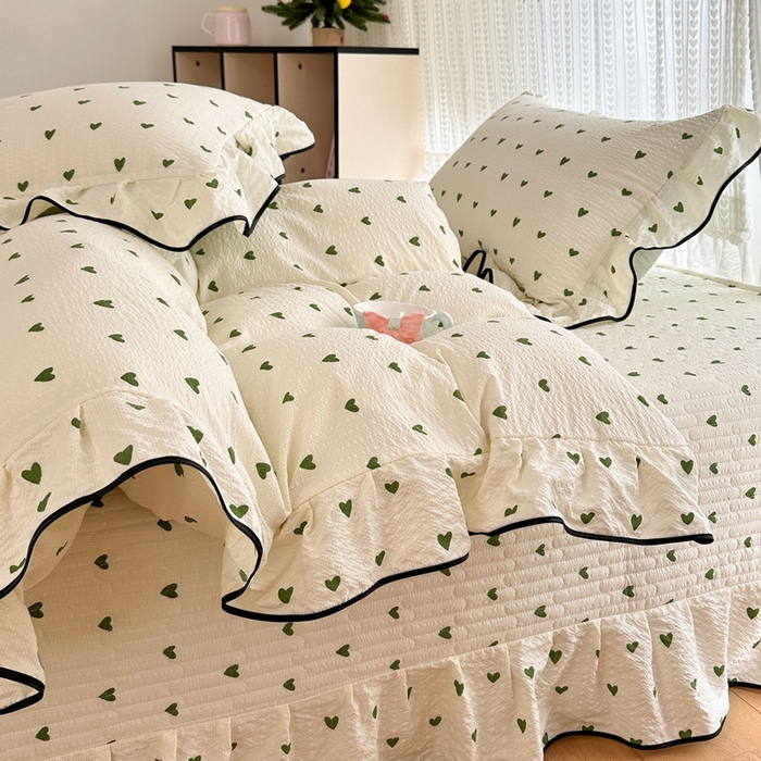 91家纺网 家纺一手货源 找家纺 牵依 2026春夏新款A类云感花边款双层纱床盖四件套 绿爱心