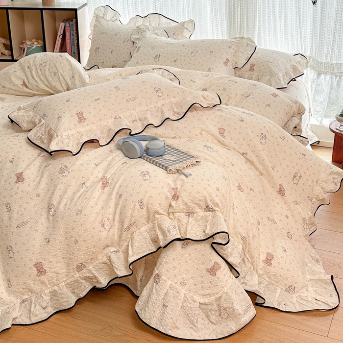 91家纺网 家纺一手货源 找家纺 牵依 2026春夏新款A类云感花边款双层纱床盖四件套 悦悦小兔