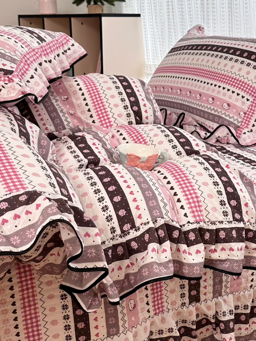 91家纺网 家纺一手货源 找家纺 牵依 2026春夏新款A类云感花边款双层纱床盖四件套 甜心