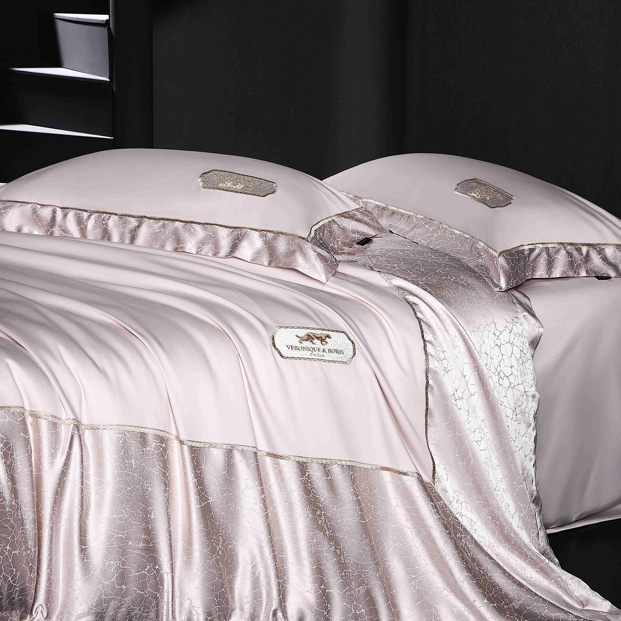 91家纺网 家纺一手货源 找家纺 （总）馨蕊家居 2026春夏新品100S高精密刺绣四件套-简序系列