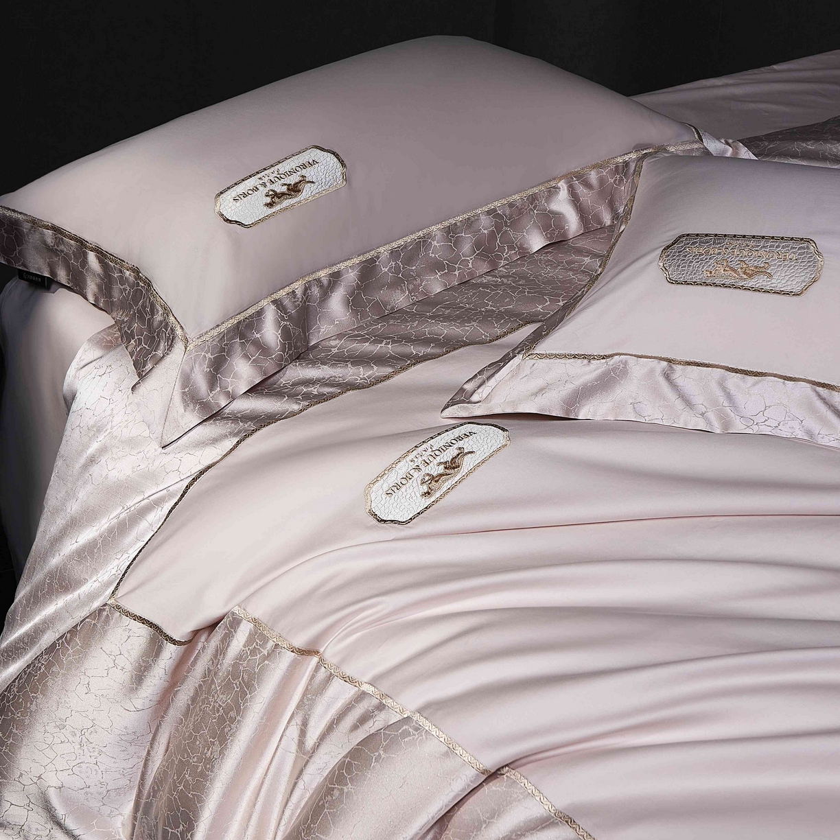 91家纺网 家纺一手货源 找家纺 （总）馨蕊家居 2026春夏新品100S高精密刺绣四件套-简序系列