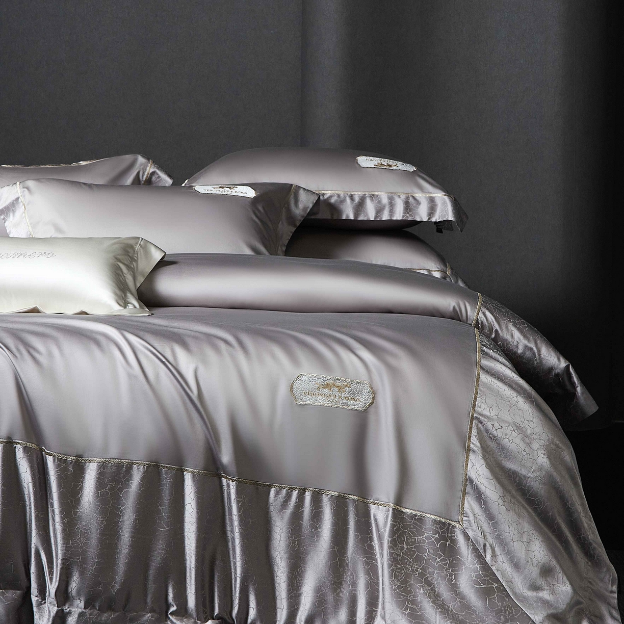 馨蕊家居 2026春夏新品100S高精密刺绣四件套-简序系列 高精密简序-高级灰