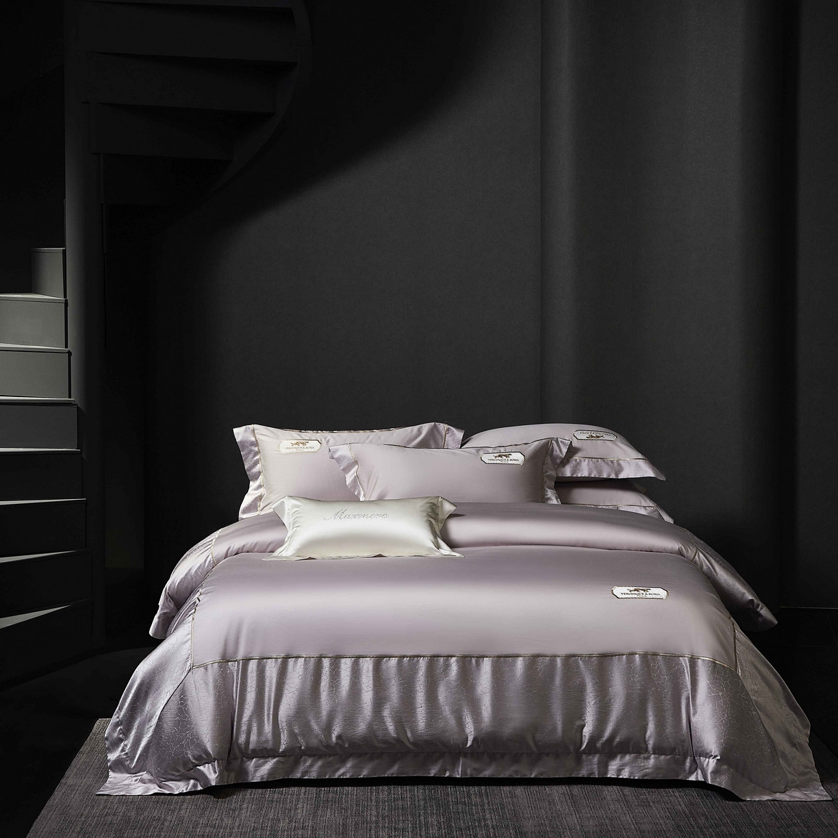 91家纺网 家纺一手货源 找家纺 馨蕊家居 2026春夏新品100S高精密刺绣四件套-简序系列 高精密简序-婉若紫