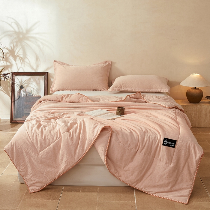 91家纺网 家纺一手货源 找家纺 阳光被业 2026新款100%棉花双层纱夏被新疆棉花空调被可机洗夏凉被绣边踩棉工艺 纯色--粉玉