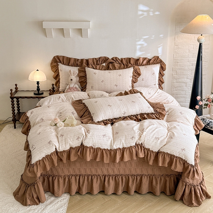 91家纺网 家纺一手货源 找家纺 （总）贝凯瑞 2026新款小花边水洗棉绣花ins小清新床单床裙床笠四件套