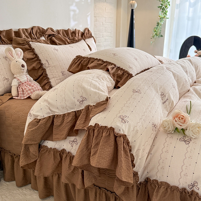 91家纺网 家纺一手货源 找家纺 （总）贝凯瑞 2026新款双层纱木棉水洗棉法式复古花边床盖单件三件四件套-焦糖系列