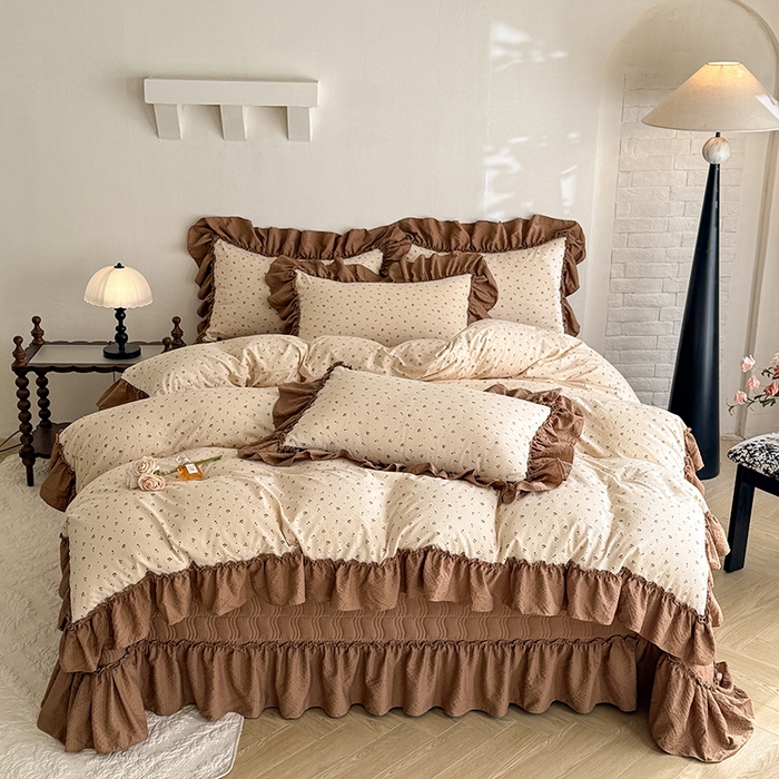 91家纺网 家纺一手货源 找家纺 （总）贝凯瑞 2026新款双层纱木棉水洗棉法式复古花边床盖单件三件四件套-焦糖系列