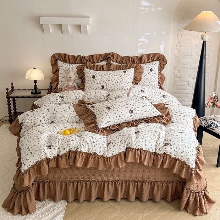 91家纺网 家纺一手货源 找家纺 （总）贝凯瑞 2026新款双层纱木棉水洗棉法式复古花边床盖单件三件四件套-焦糖系列