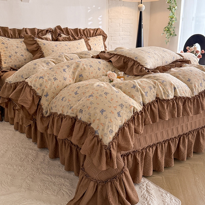 91家纺网 家纺一手货源 找家纺 贝凯瑞 2026新款双层纱木棉水洗棉法式复古花边床盖单件三件四件套-焦糖系列 焦糖蓝蝶