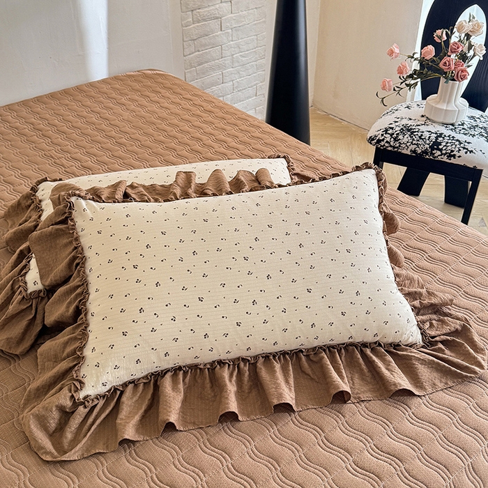 91家纺网 家纺一手货源 找家纺 贝凯瑞 2026新款双层纱木棉水洗棉法式复古花边床盖单件三件四件套-焦糖系列 焦糖樱桃