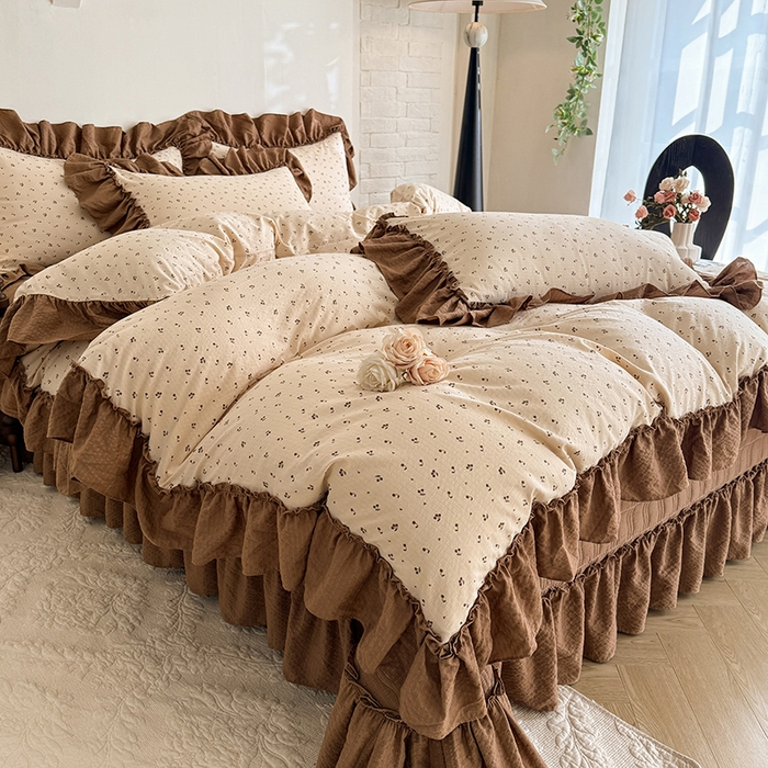 91家纺网 家纺一手货源 找家纺 贝凯瑞 2026新款双层纱木棉水洗棉法式复古花边床盖单件三件四件套-焦糖系列 焦糖樱桃