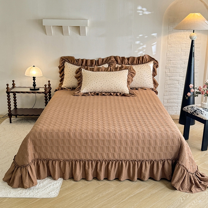 91家纺网 家纺一手货源 找家纺 贝凯瑞 2026新款双层纱木棉水洗棉法式复古花边床盖单件三件四件套-焦糖系列 焦糖樱桃