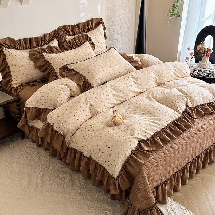 91家纺网 家纺一手货源 找家纺 贝凯瑞 2026新款双层纱木棉水洗棉法式复古花边床盖单件三件四件套-焦糖系列 焦糖樱桃