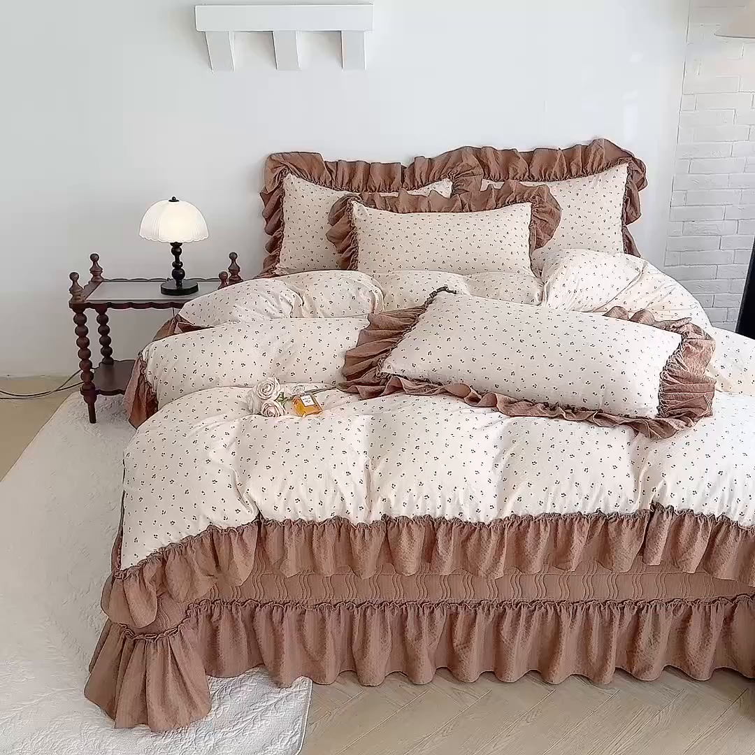 91家纺网 家纺一手货源 找家纺 贝凯瑞 2026新款双层纱木棉水洗棉法式复古花边床盖单件三件四件套-焦糖系列 焦糖樱桃
