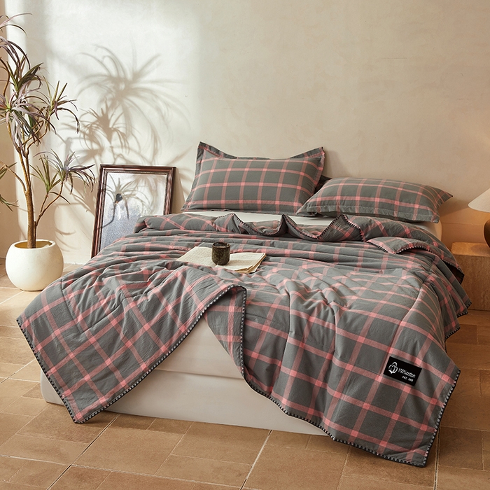 91家纺网 家纺一手货源 找家纺 阳光被业 2026新款100%棉花双层纱夏被新疆棉花空调被可机洗夏凉被绣边踩棉工艺 格调--粉