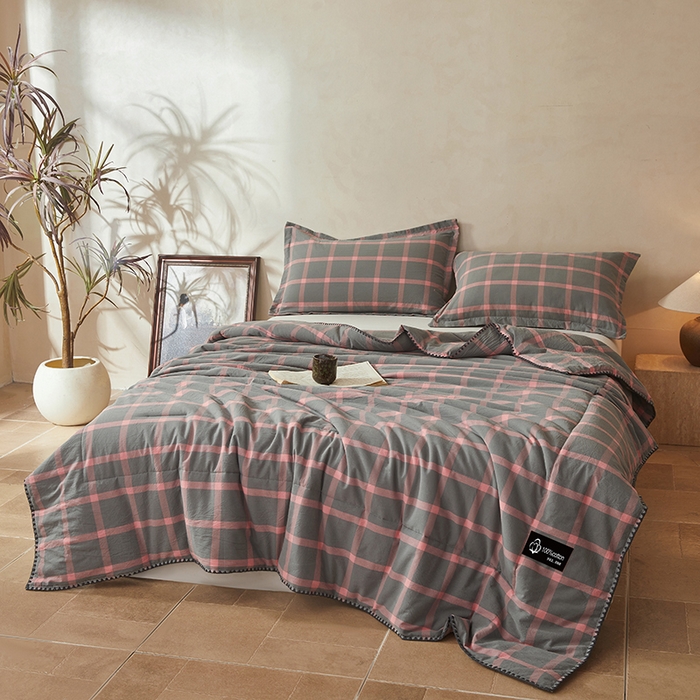 91家纺网 家纺一手货源 找家纺 阳光被业 2026新款100%棉花双层纱夏被新疆棉花空调被可机洗夏凉被绣边踩棉工艺 格调--粉