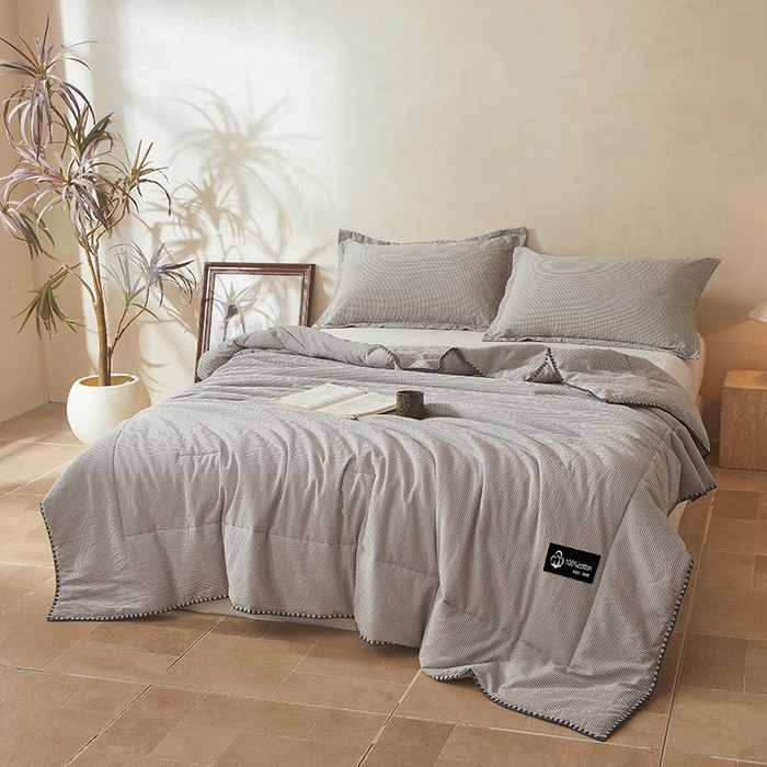 91家纺网 家纺一手货源 找家纺 阳光被业 2026新款100%棉花双层纱夏被新疆棉花空调被可机洗夏凉被绣边踩棉工艺 小格格--灰