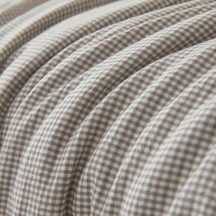 91家纺网 家纺一手货源 找家纺 阳光被业 2026新款100%棉花双层纱夏被新疆棉花空调被可机洗夏凉被绣边踩棉工艺 小格格--灰