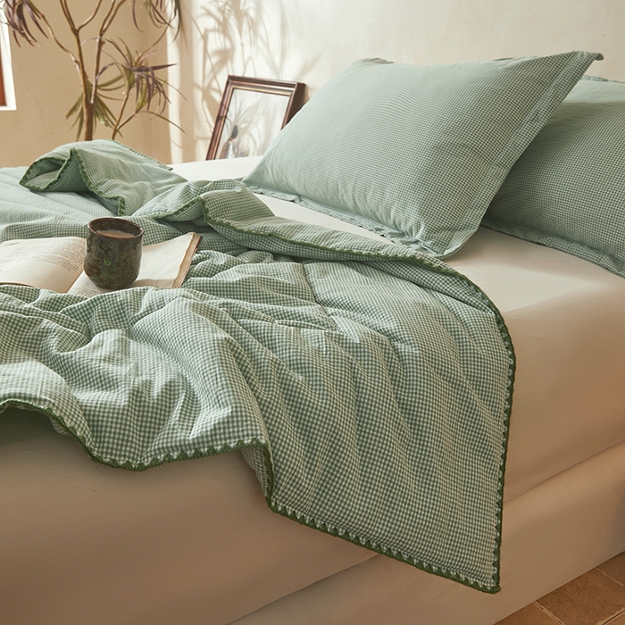 91家纺网 家纺一手货源 找家纺 阳光被业 2026新款100%棉花双层纱夏被新疆棉花空调被可机洗夏凉被绣边踩棉工艺 小格格--绿
