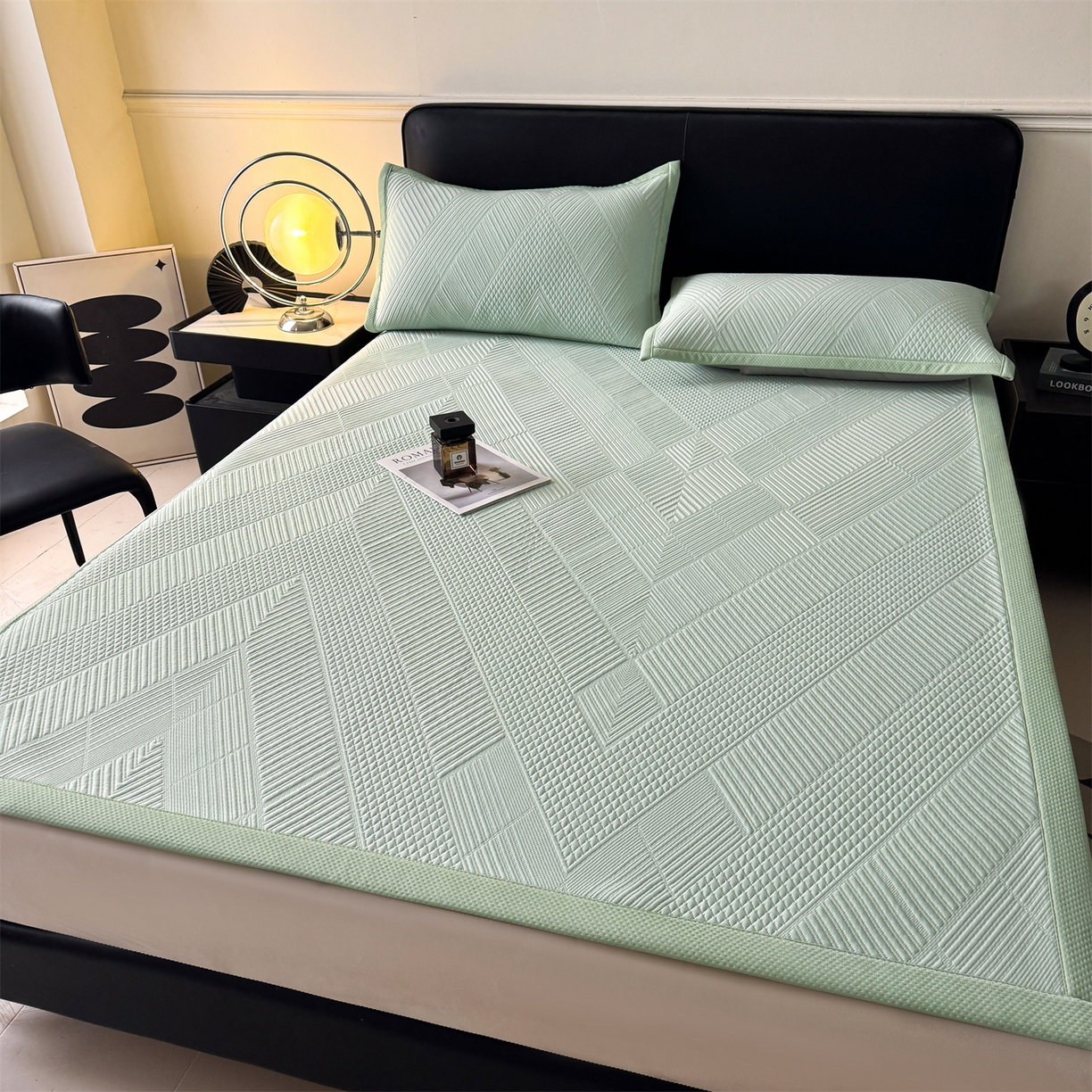 91家纺网 家纺一手货源 找家纺 慕木家纺 2026新品A类高克重高端复合三明治PE乙纶提花冰豆豆凉席床笠都市棱境系列（提供买家秀） 床席款都市棱境-绿
