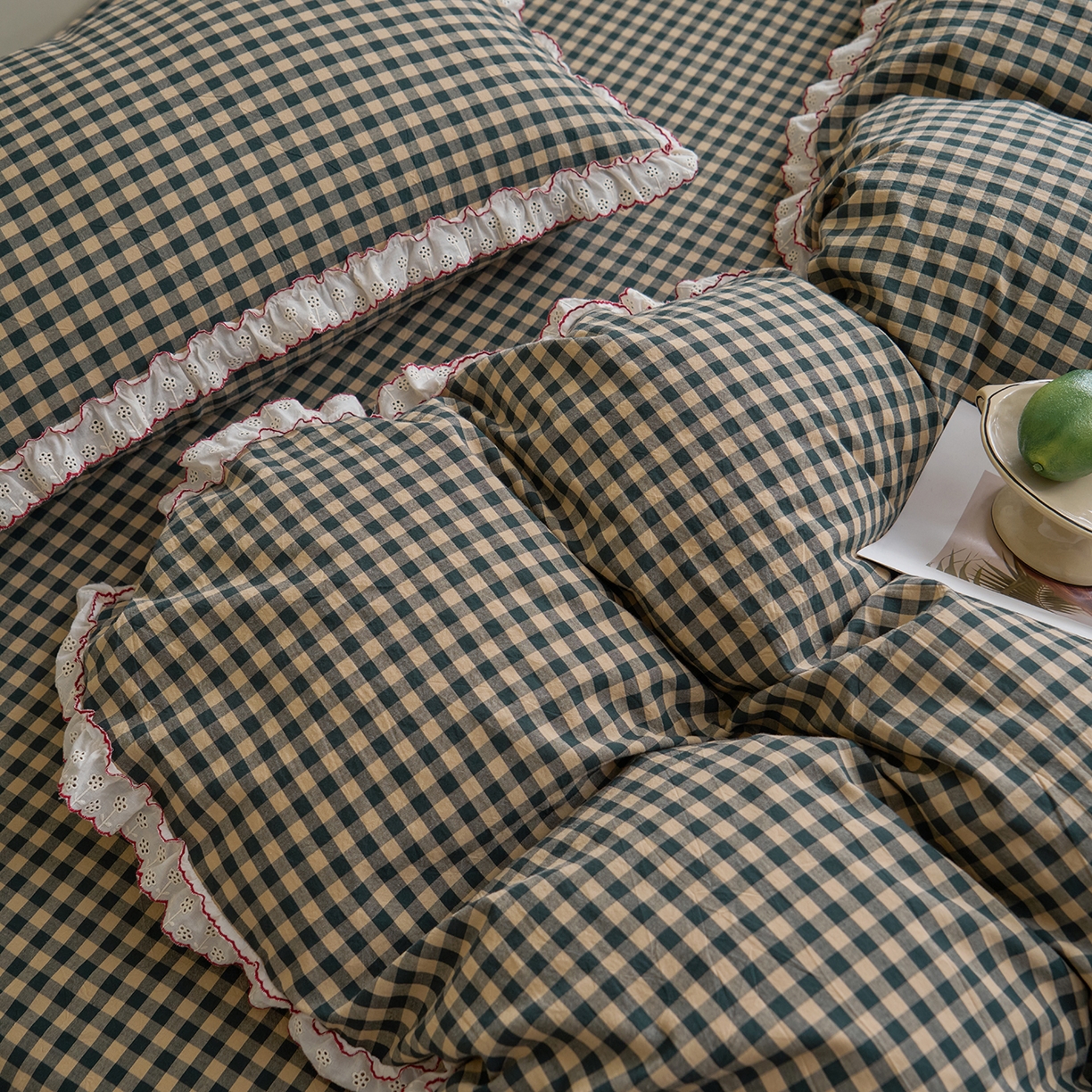 91家纺网 家纺一手货源 找家纺 洋铭区（原狠狠爱）2026新款色织水洗棉花边四件套系列 控价：控价劵后不得低于 178元/218元/238元 花边绿格