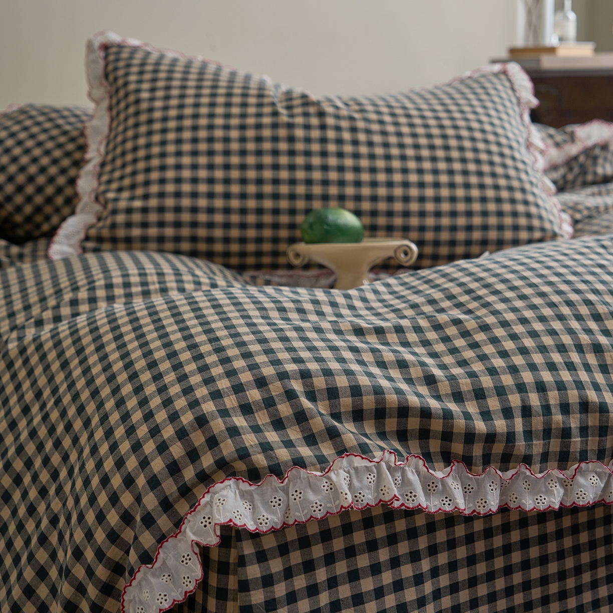 91家纺网 家纺一手货源 找家纺 洋铭区（原狠狠爱）2026新款色织水洗棉花边四件套系列 控价：控价劵后不得低于 178元/218元/238元 花边绿格