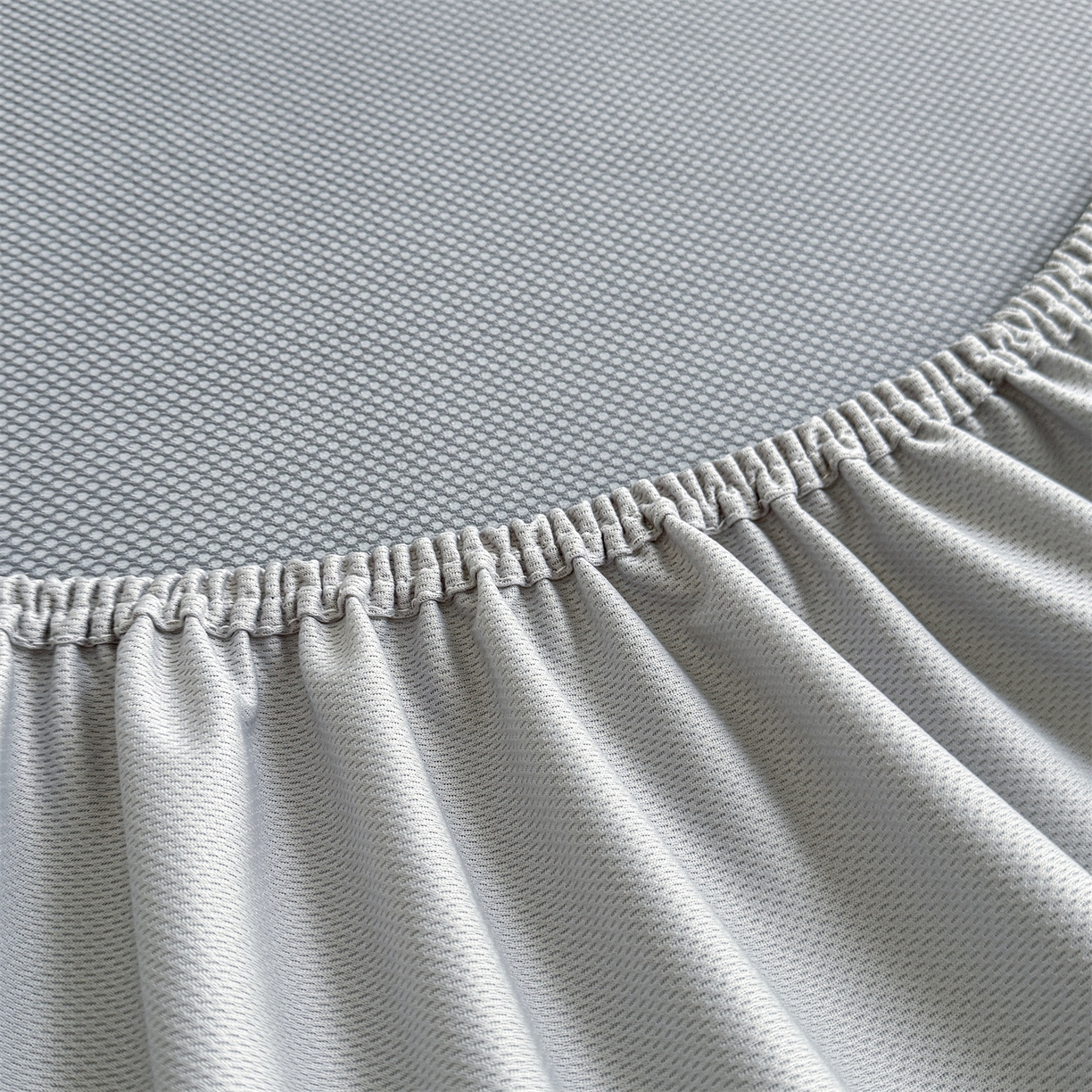 91家纺网 家纺一手货源 找家纺 慕木家纺 2026新品A类高克重高端复合三明治PE乙纶提花冰豆豆凉席床笠都市棱境系列（提供买家秀） 床笠款都市棱境-蓝