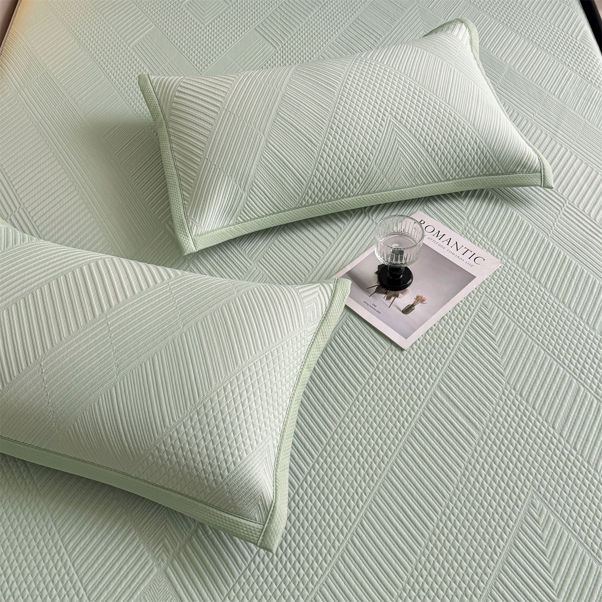 91家纺网 家纺一手货源 找家纺 慕木家纺 2026新品A类高克重高端复合三明治PE乙纶提花冰豆豆凉席床笠都市棱境系列（提供买家秀） 床笠款都市棱境-绿