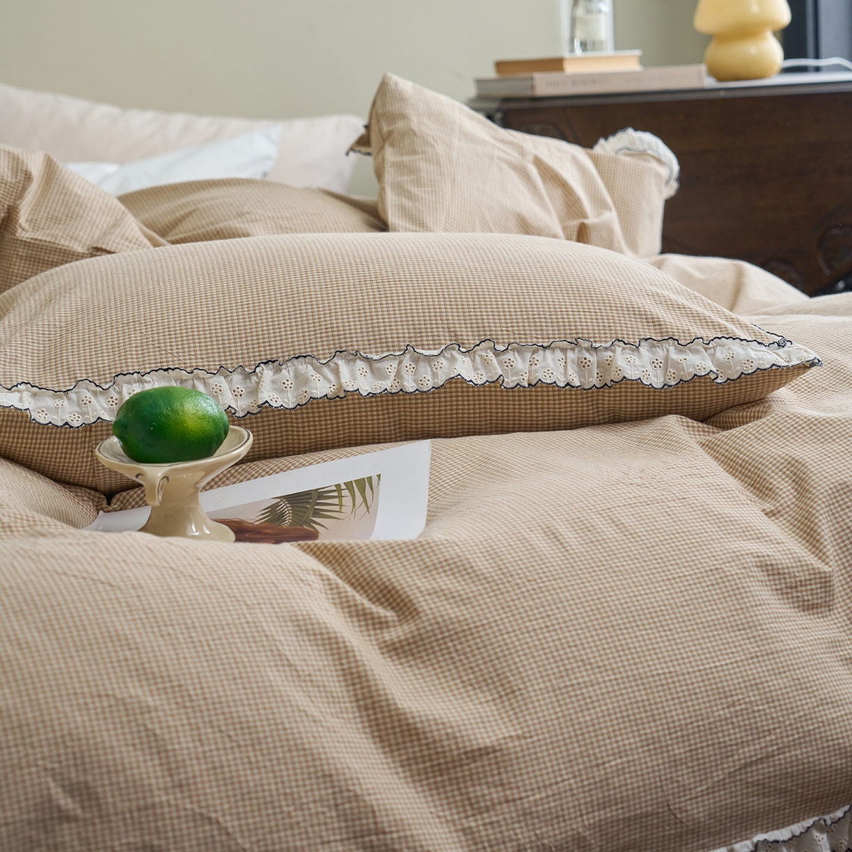 91家纺网 家纺一手货源 找家纺 洋铭区（原狠狠爱）2026新款色织水洗棉花边四件套系列 控价：控价劵后不得低于 178元/218元/238元 小米格·黄