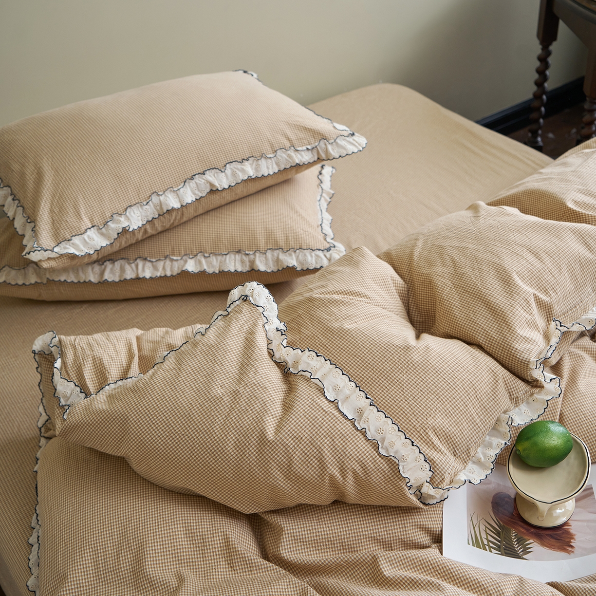 91家纺网 家纺一手货源 找家纺 洋铭区（原狠狠爱）2026新款色织水洗棉花边四件套系列 控价：控价劵后不得低于 178元/218元/238元 小米格·黄