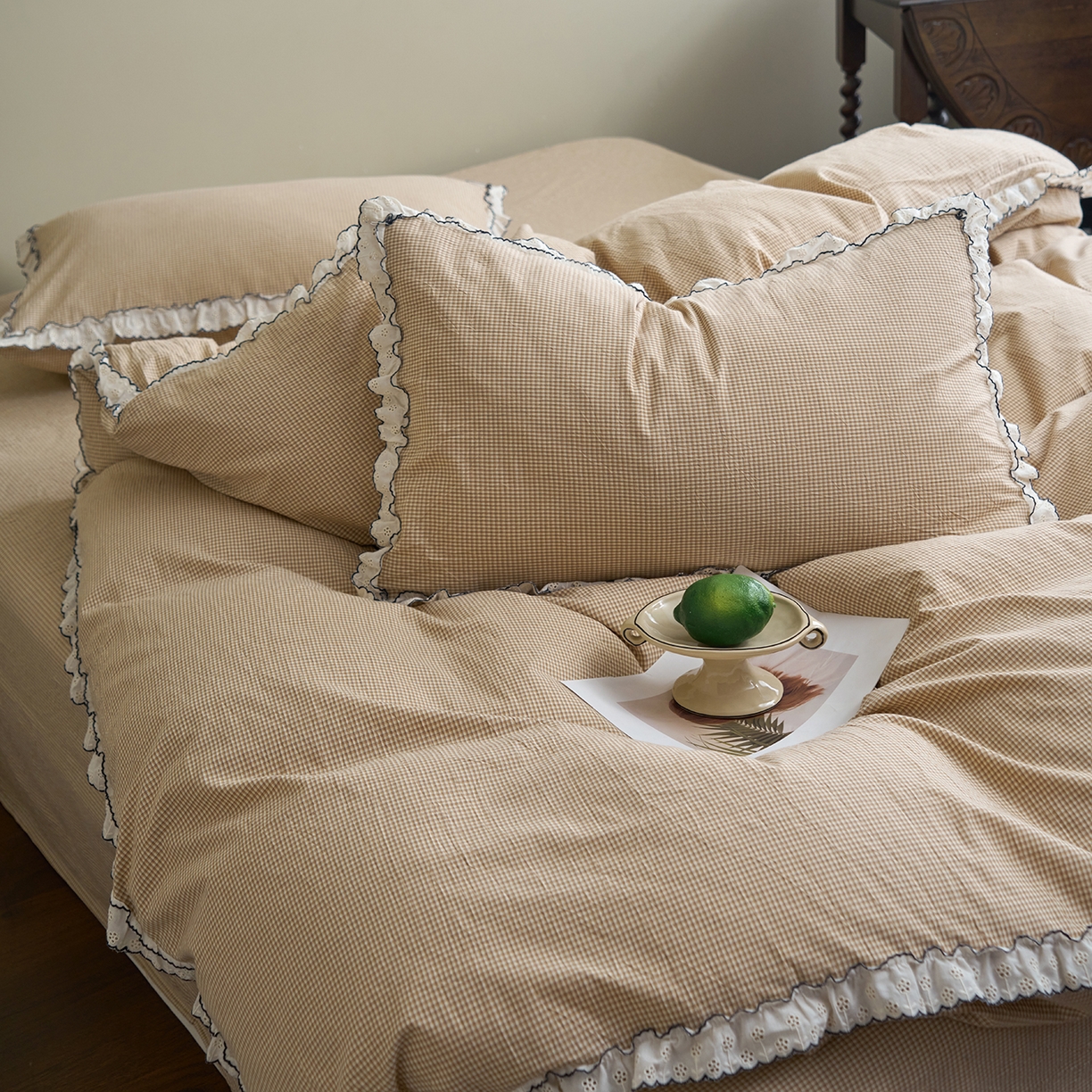 91家纺网 家纺一手货源 找家纺 洋铭区（原狠狠爱）2026新款色织水洗棉花边四件套系列 控价：控价劵后不得低于 178元/218元/238元 小米格·黄