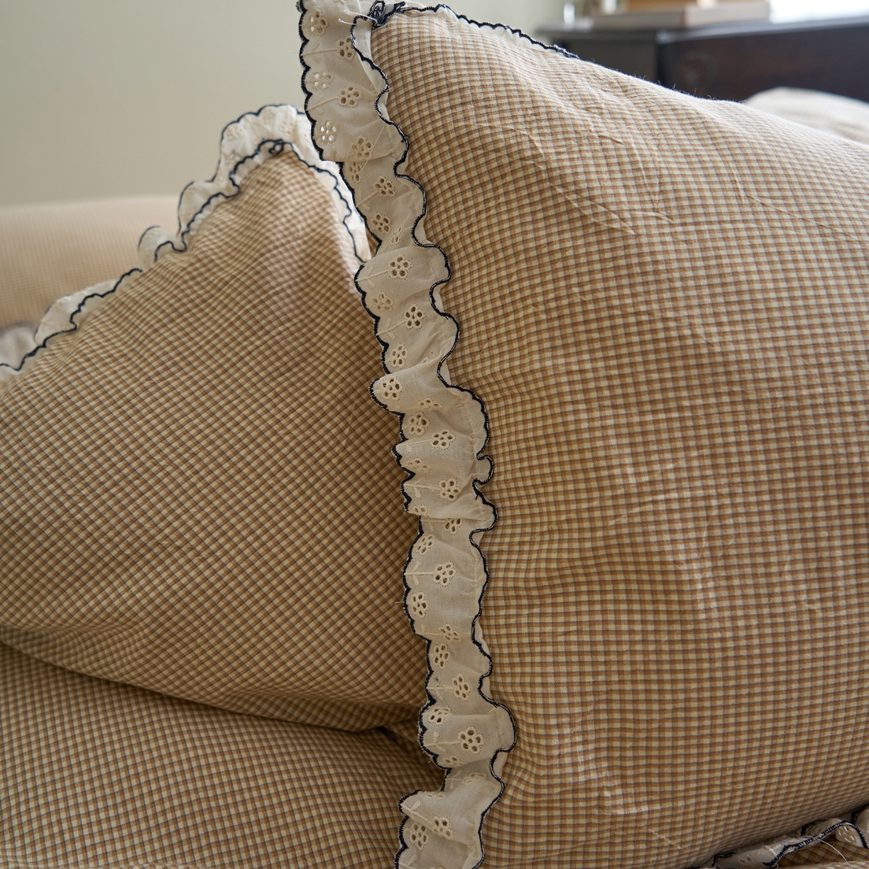 91家纺网 家纺一手货源 找家纺 洋铭区（原狠狠爱）2026新款色织水洗棉花边四件套系列 控价：控价劵后不得低于 178元/218元/238元 小米格·黄