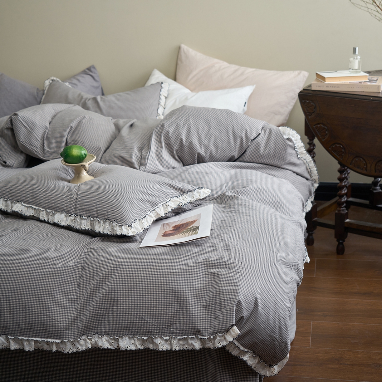 91家纺网 家纺一手货源 找家纺 洋铭区（原狠狠爱）2026新款色织水洗棉花边四件套系列 控价：控价劵后不得低于 178元/218元/238元 小米格·灰