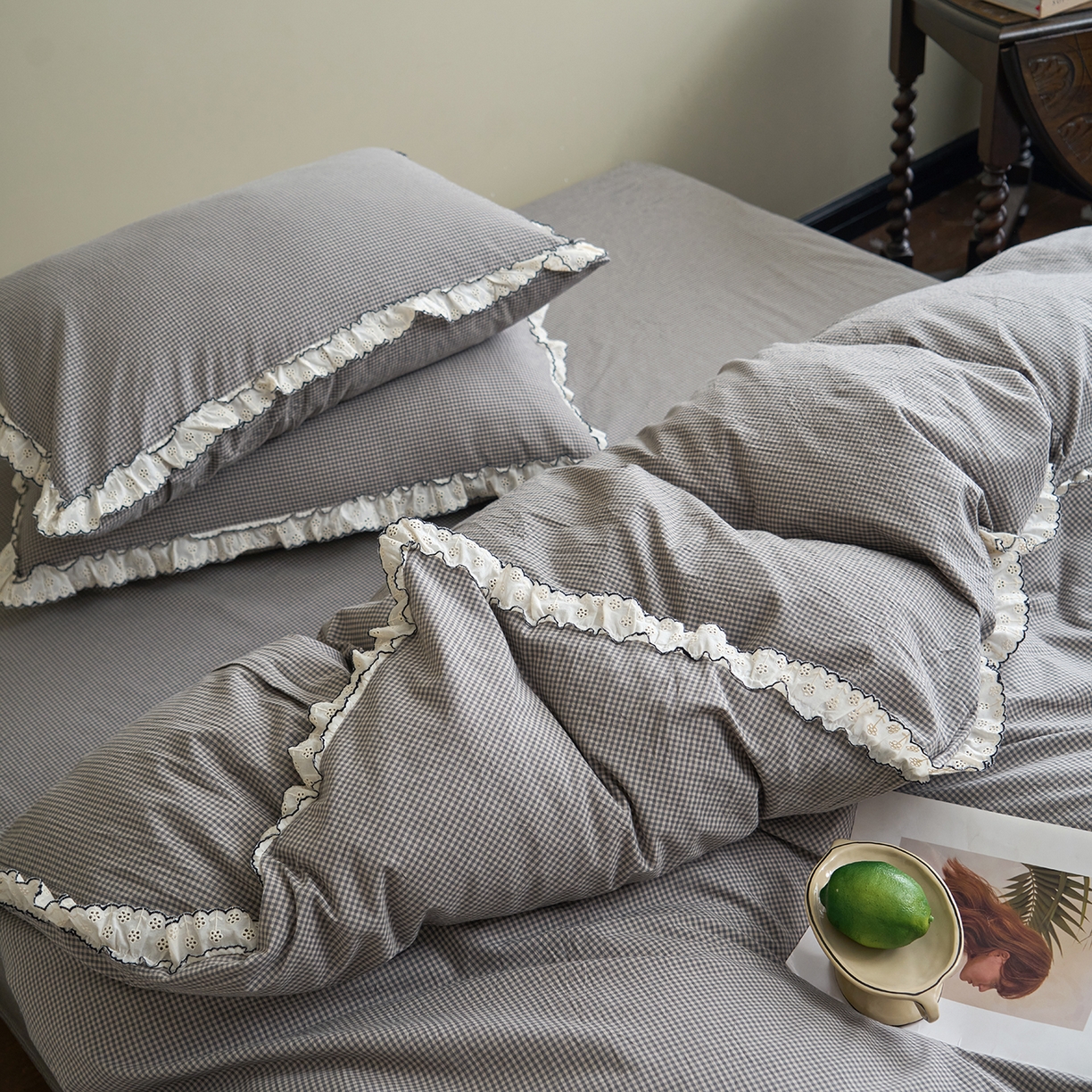 91家纺网 家纺一手货源 找家纺 洋铭区（原狠狠爱）2026新款色织水洗棉花边四件套系列 控价：控价劵后不得低于 178元/218元/238元 小米格·灰