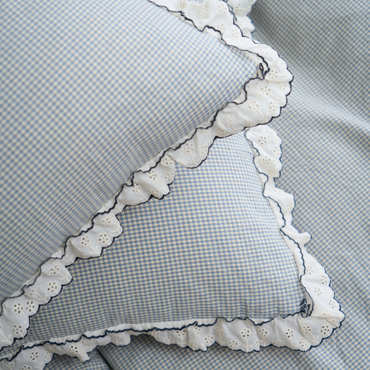 91家纺网 家纺一手货源 找家纺 洋铭区（原狠狠爱）2026新款色织水洗棉花边四件套系列 控价：控价劵后不得低于 178元/218元/238元 小米格·蓝