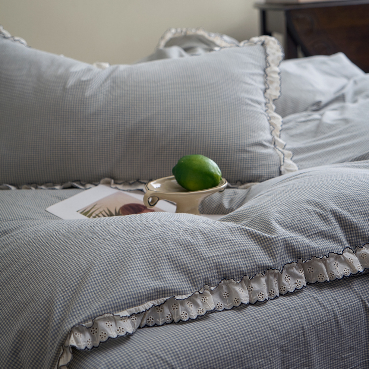 91家纺网 家纺一手货源 找家纺 洋铭区（原狠狠爱）2026新款色织水洗棉花边四件套系列 控价：控价劵后不得低于 178元/218元/238元 小米格·蓝