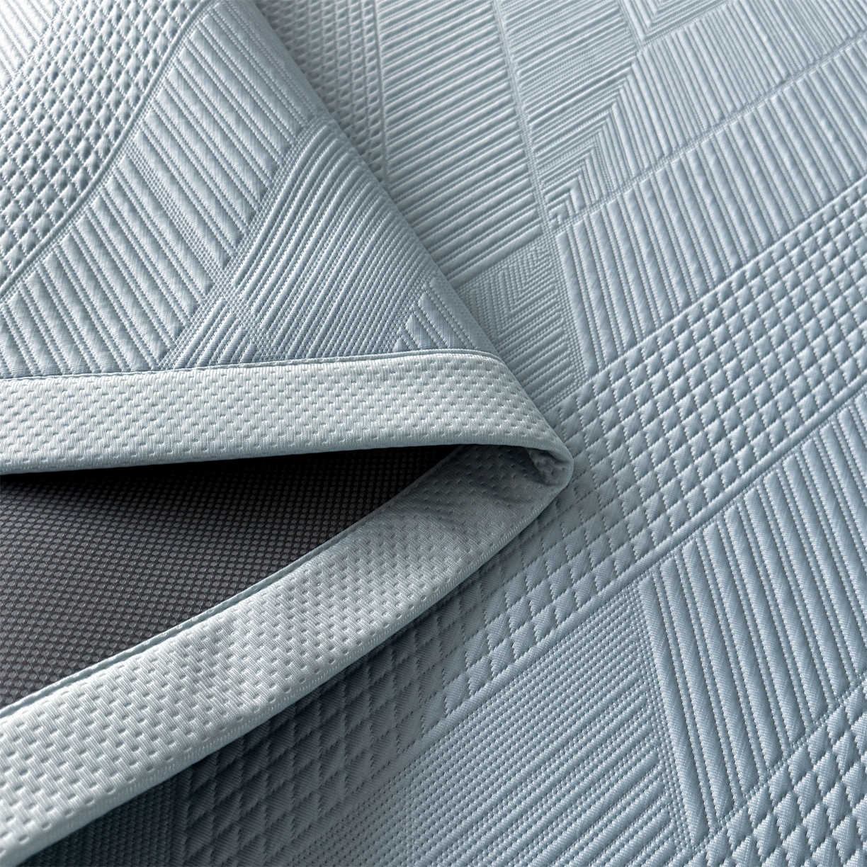 91家纺网 家纺一手货源 找家纺 慕木家纺 2026新品A类高克重高端复合三明治PE乙纶提花冰豆豆凉席床笠都市棱境系列（提供买家秀） 床席款都市棱境-蓝