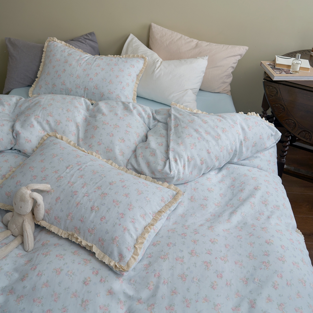 91家纺网 家纺一手货源 找家纺 洋铭区（原狠狠爱） 2026新款双层纱皱皱纱花边四件套系列 控价：控价劵后不得低于 198元/228元/248元 静野兰花