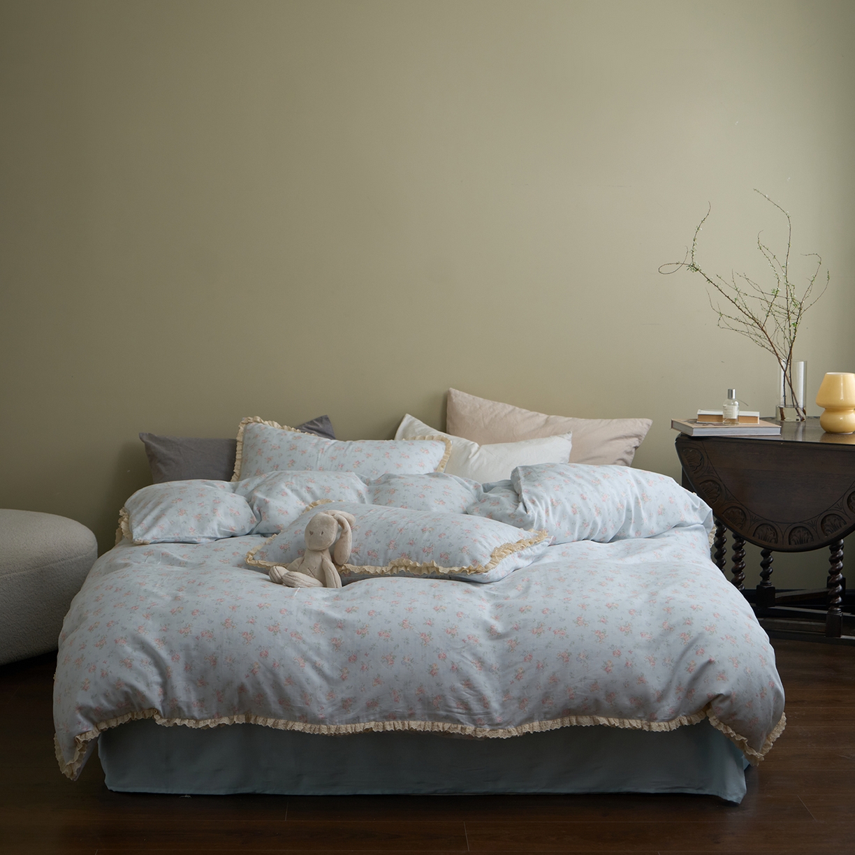 91家纺网 家纺一手货源 找家纺 洋铭区（原狠狠爱） 2026新款双层纱皱皱纱花边四件套系列 控价：控价劵后不得低于 198元/228元/248元 静野兰花