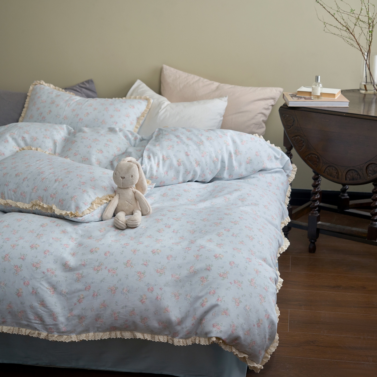 91家纺网 家纺一手货源 找家纺 洋铭区（原狠狠爱） 2026新款双层纱皱皱纱花边四件套系列 控价：控价劵后不得低于 198元/228元/248元 静野兰花