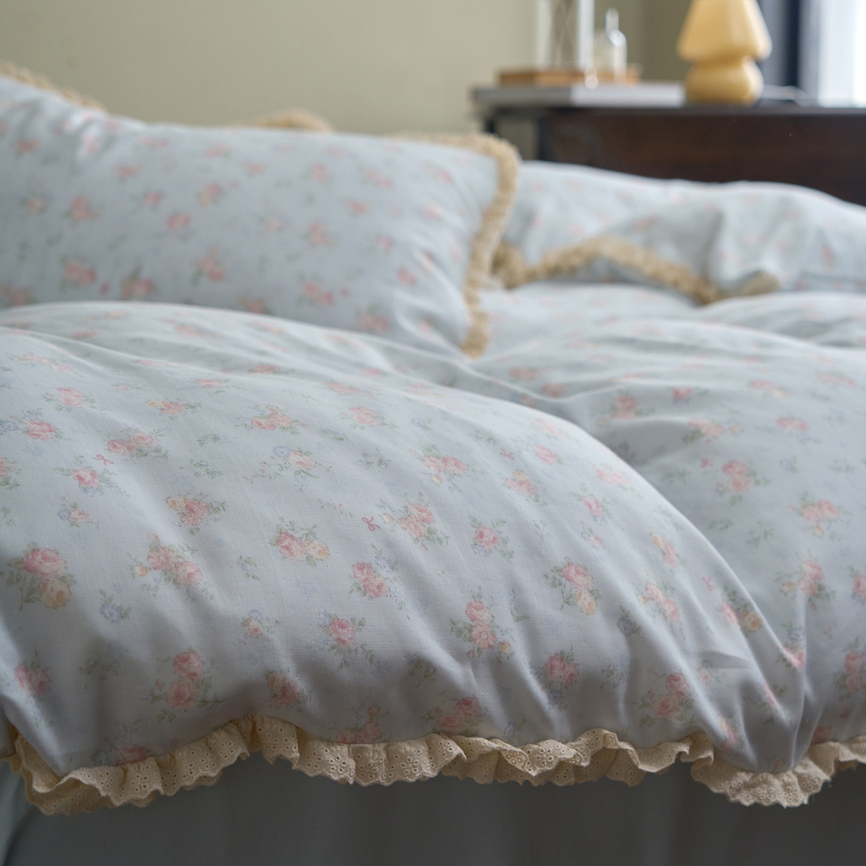 91家纺网 家纺一手货源 找家纺 洋铭区（原狠狠爱） 2026新款双层纱皱皱纱花边四件套系列 控价：控价劵后不得低于 198元/228元/248元 静野兰花