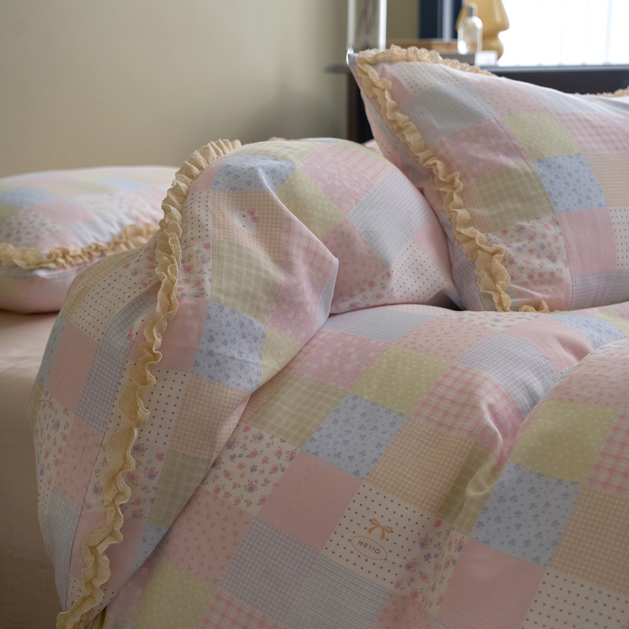 91家纺网 家纺一手货源 找家纺 洋铭区（原狠狠爱） 2026新款双层纱皱皱纱花边四件套系列 控价：控价劵后不得低于 198元/228元/248元 小猫咪