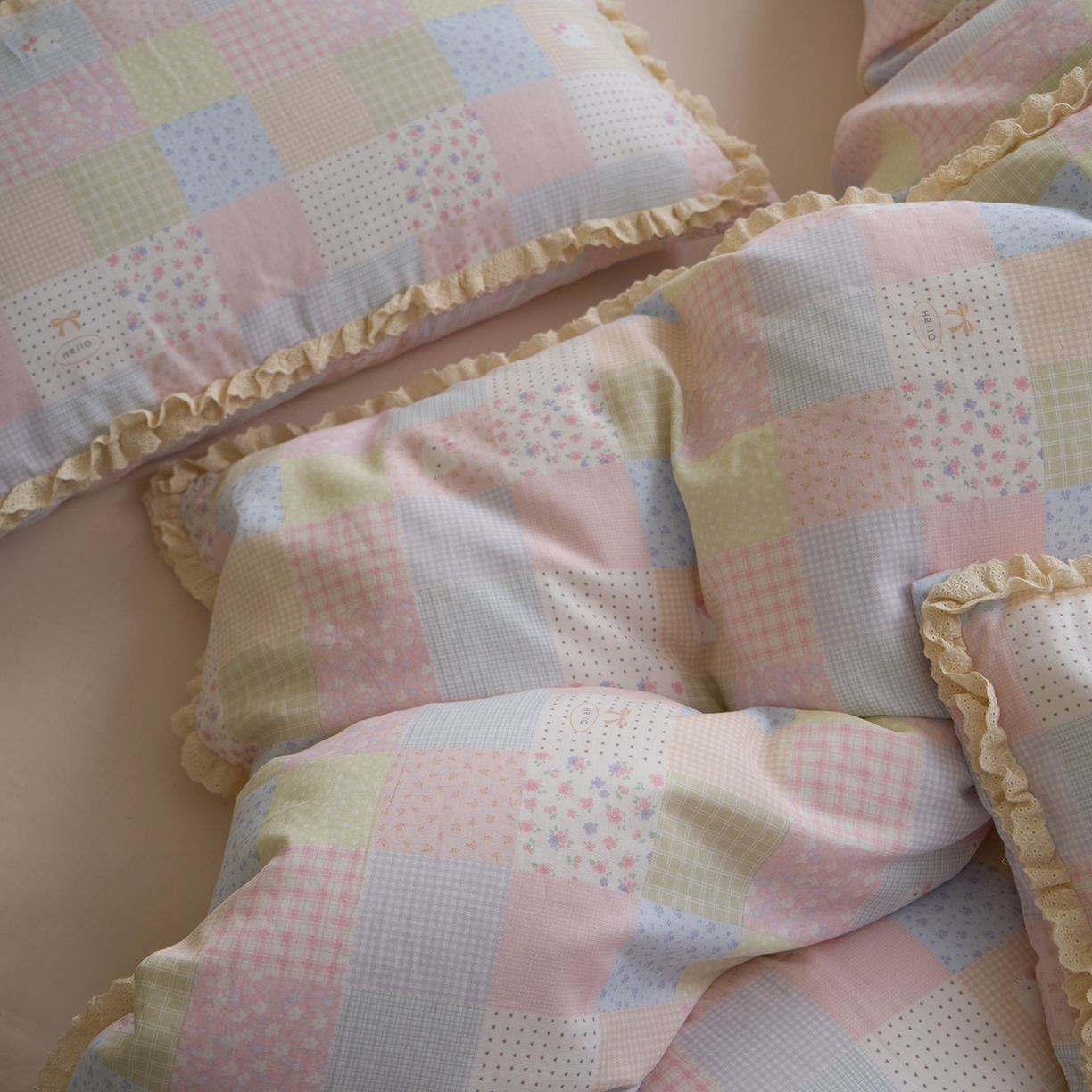 91家纺网 家纺一手货源 找家纺 洋铭区（原狠狠爱） 2026新款双层纱皱皱纱花边四件套系列 控价：控价劵后不得低于 198元/228元/248元 小猫咪