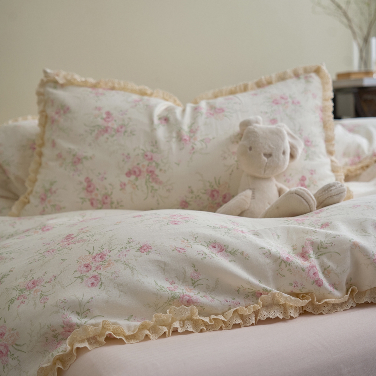 91家纺网 家纺一手货源 找家纺 洋铭区（原狠狠爱） 2026新款双层纱皱皱纱花边四件套系列 控价：控价劵后不得低于 198元/228元/248元 樱花物语