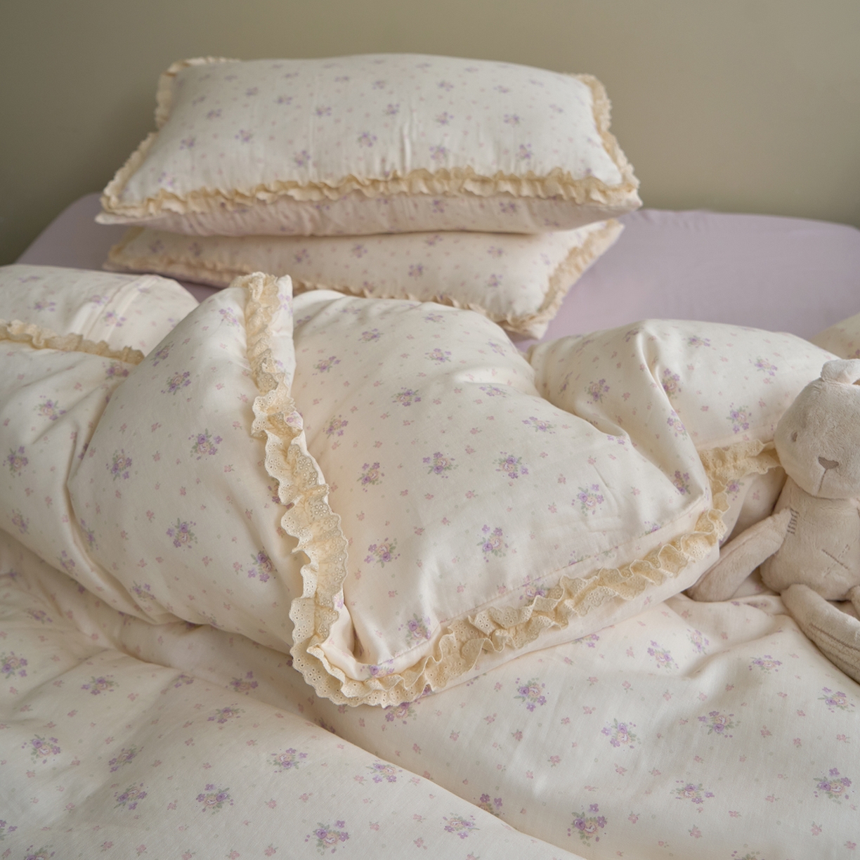 91家纺网 家纺一手货源 找家纺 洋铭区（原狠狠爱） 2026新款双层纱皱皱纱花边四件套系列 控价：控价劵后不得低于 198元/228元/248元 紫丁香花