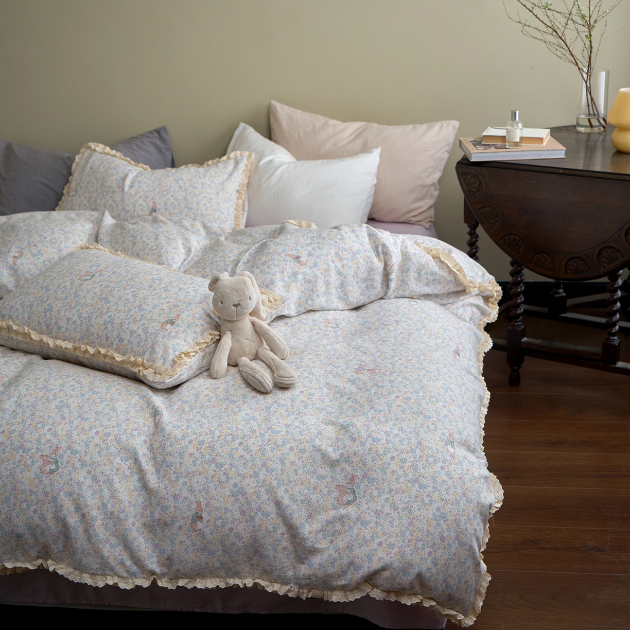 91家纺网 家纺一手货源 找家纺 洋铭区（原狠狠爱） 2026新款双层纱皱皱纱花边四件套系列 控价：控价劵后不得低于 198元/228元/248元 紫萝小兔