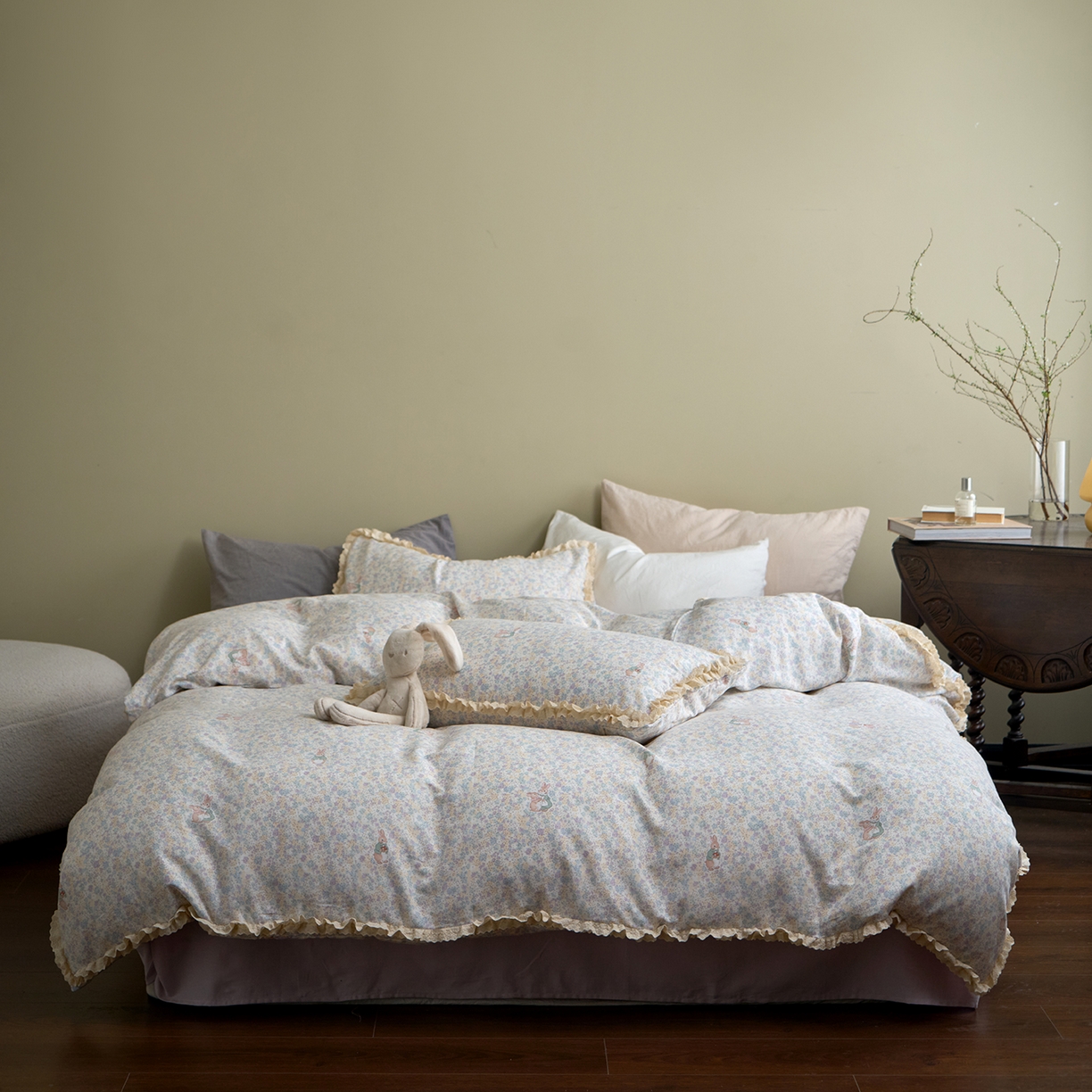 91家纺网 家纺一手货源 找家纺 洋铭区（原狠狠爱） 2026新款双层纱皱皱纱花边四件套系列 控价：控价劵后不得低于 198元/228元/248元 紫萝小兔