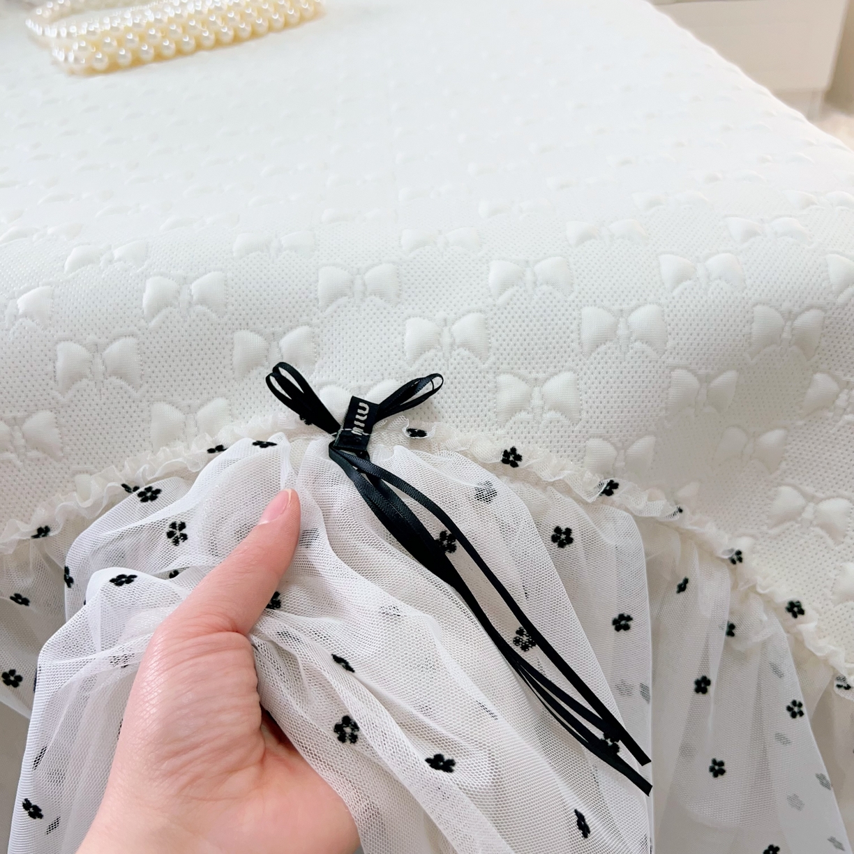 91家纺网 家纺一手货源 找家纺 恋尚羽家纺 2026新款高分子PE凉泡泡大床裙凉感席波浪冰豆豆凉席席子三件套-小确幸 小确幸-米白