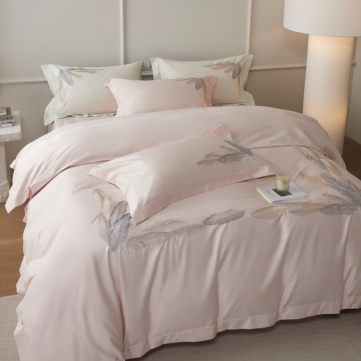 91家纺网 家纺一手货源 找家纺 优悦生活馆 2026新款冰丝刺绣四件套-露晞 露晞-粉